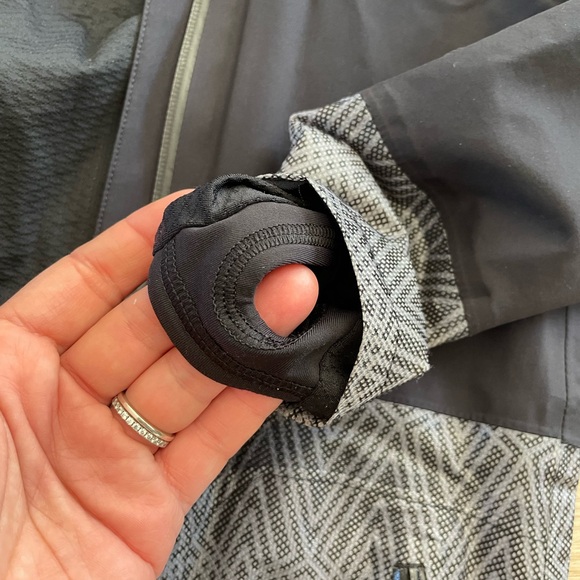 Ivivva spring jacket - Picture 2 of 5